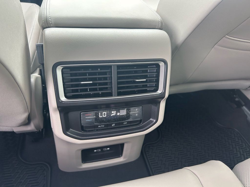 2026 Volkswagen Atlas 2.0T SE Tampa FL