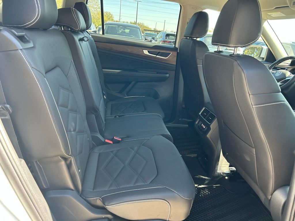 2026 Volkswagen Atlas 2.0T SE Tampa FL