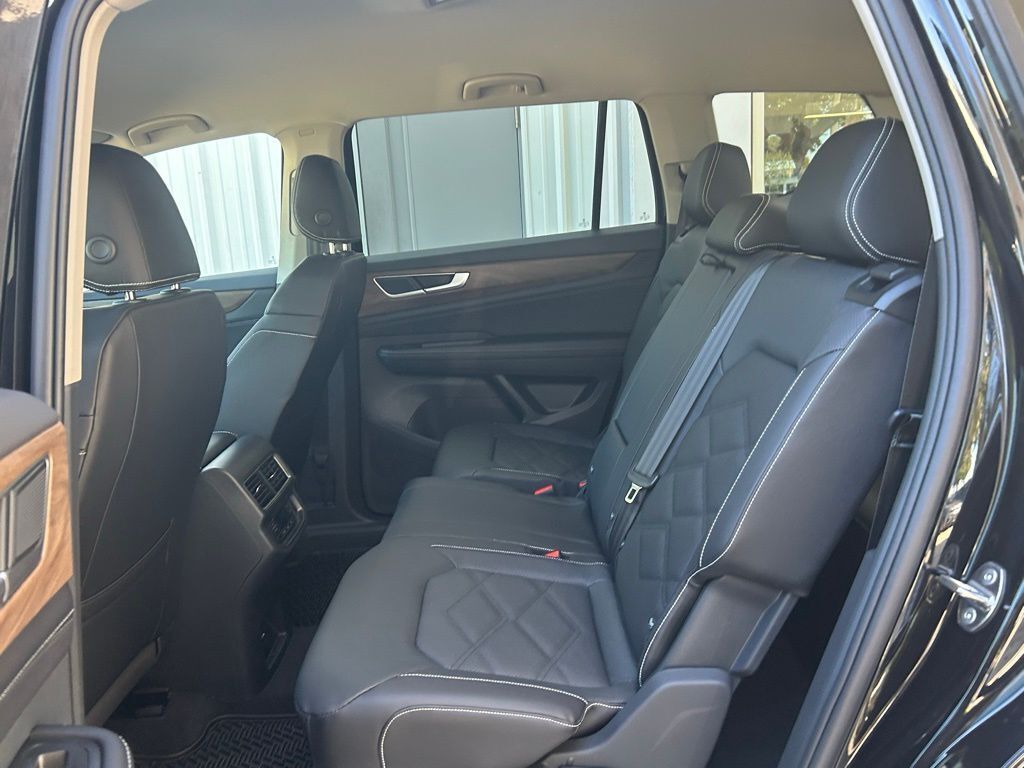 2026 Volkswagen Atlas 2.0T SE Tampa FL