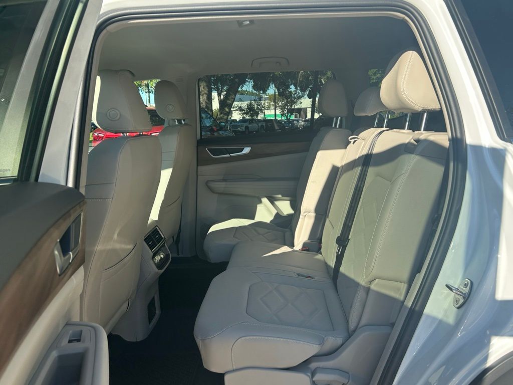 2026 Volkswagen Atlas 2.0T SE Tampa FL