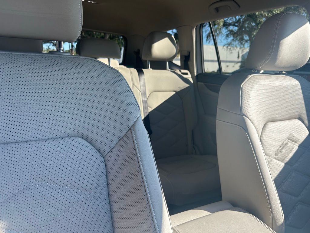 2026 Volkswagen Atlas 2.0T SE Tampa FL