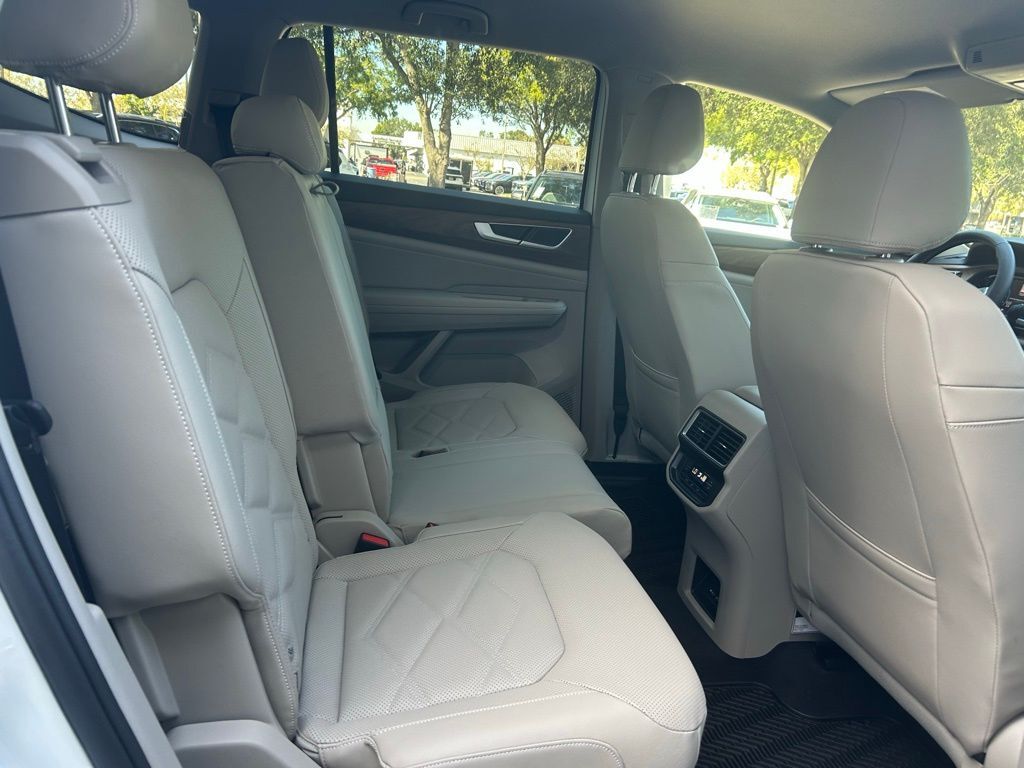 2026 Volkswagen Atlas 2.0T SE Tampa FL