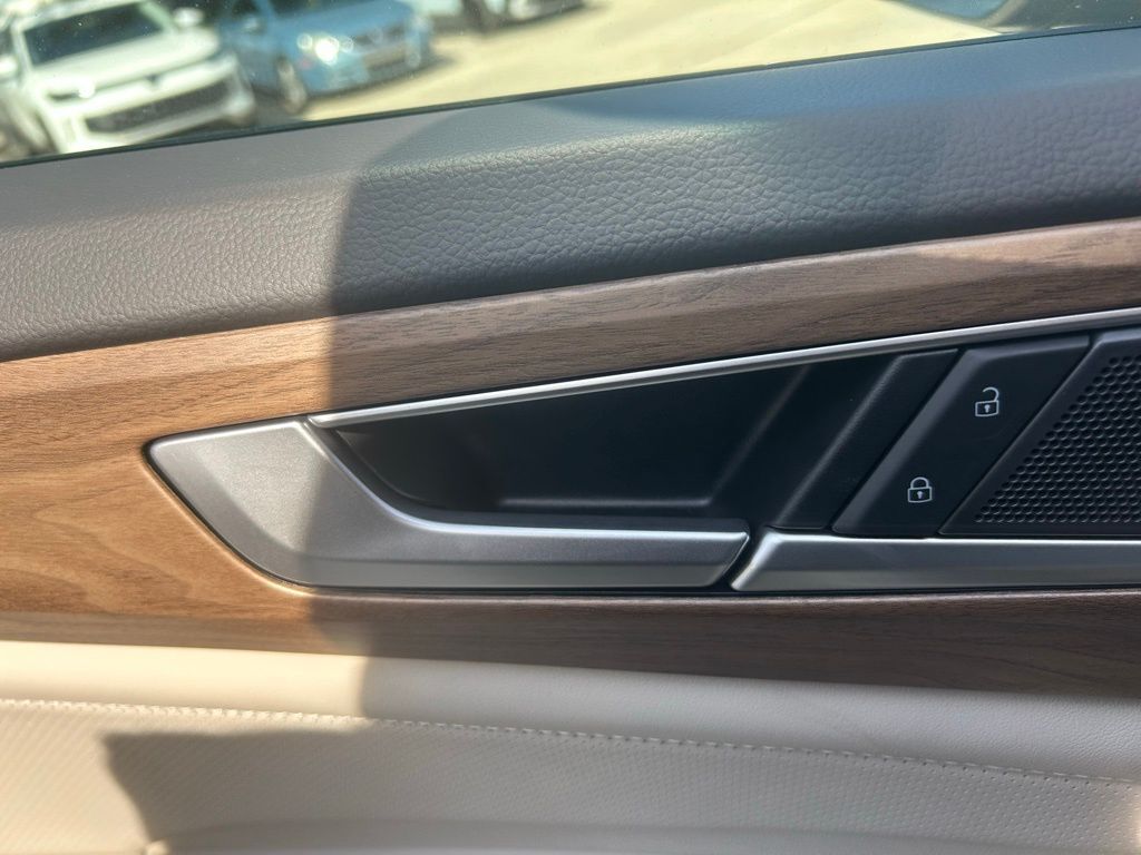 2026 Volkswagen Atlas 2.0T SE Tampa FL