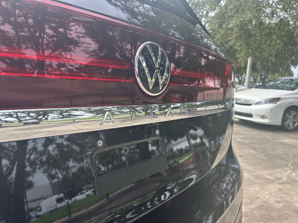 2026 Volkswagen Atlas 2.0T SE Tampa FL
