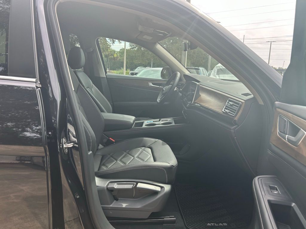 2026 Volkswagen Atlas 2.0T SE Tampa FL
