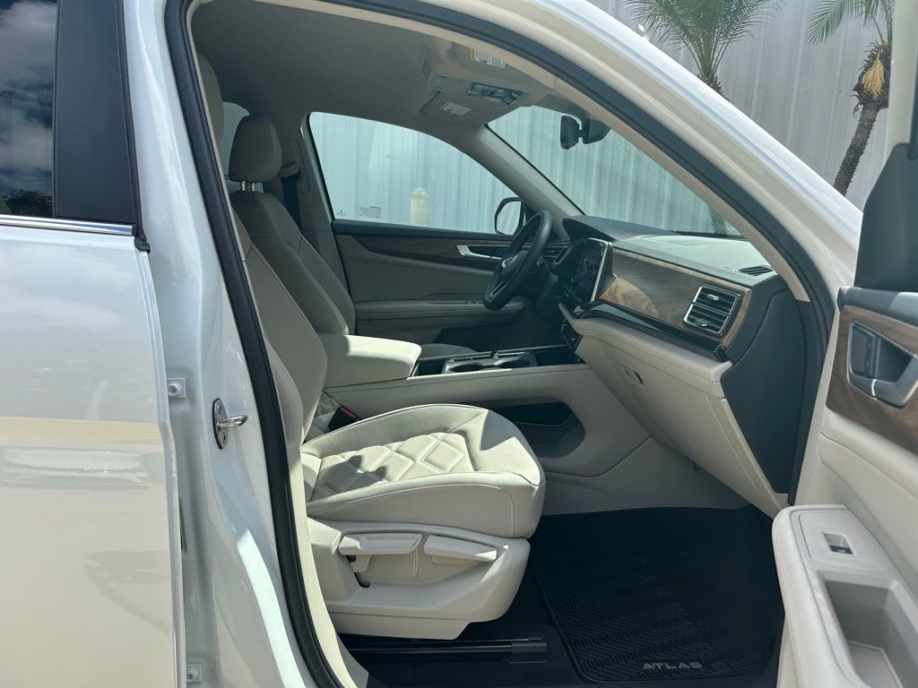2026 Volkswagen Atlas 2.0T SE Tampa FL