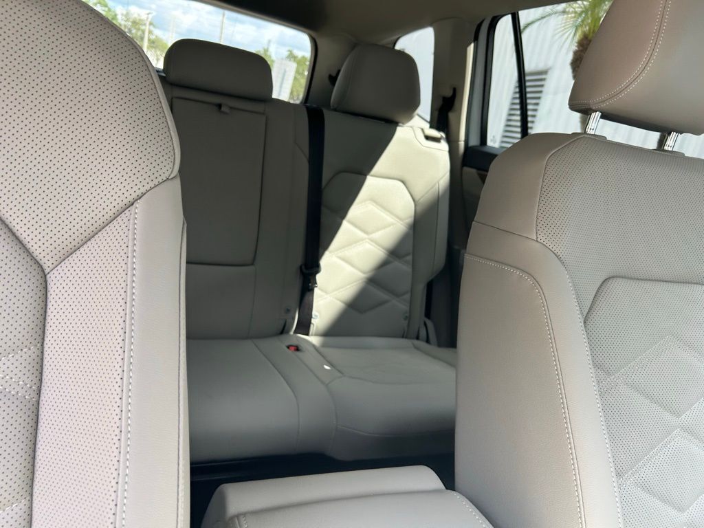 2026 Volkswagen Atlas 2.0T SE Tampa FL