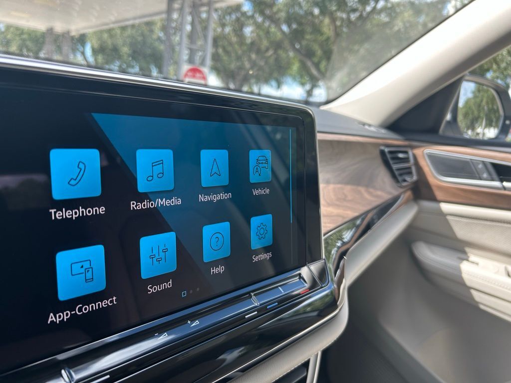 2026 Volkswagen Atlas 2.0T SE Tampa FL