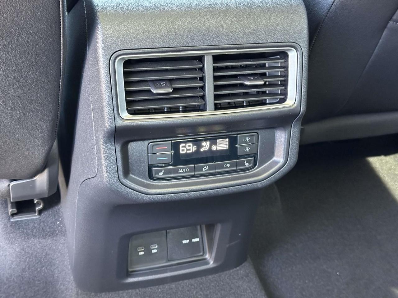 2026 Volkswagen Atlas 2.0T SEL Premium R-Line Woodbridge VA