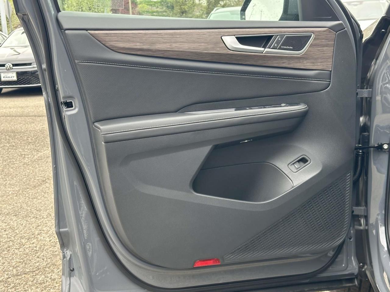 2026 Volkswagen Atlas 2.0T SEL Premium R-Line Woodbridge VA