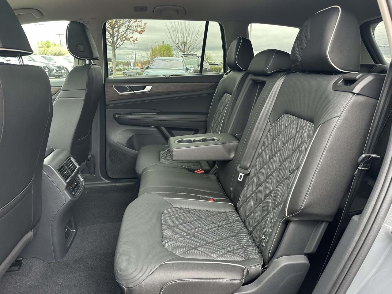 2026 Volkswagen Atlas 2.0T SEL Premium R-Line Woodbridge VA