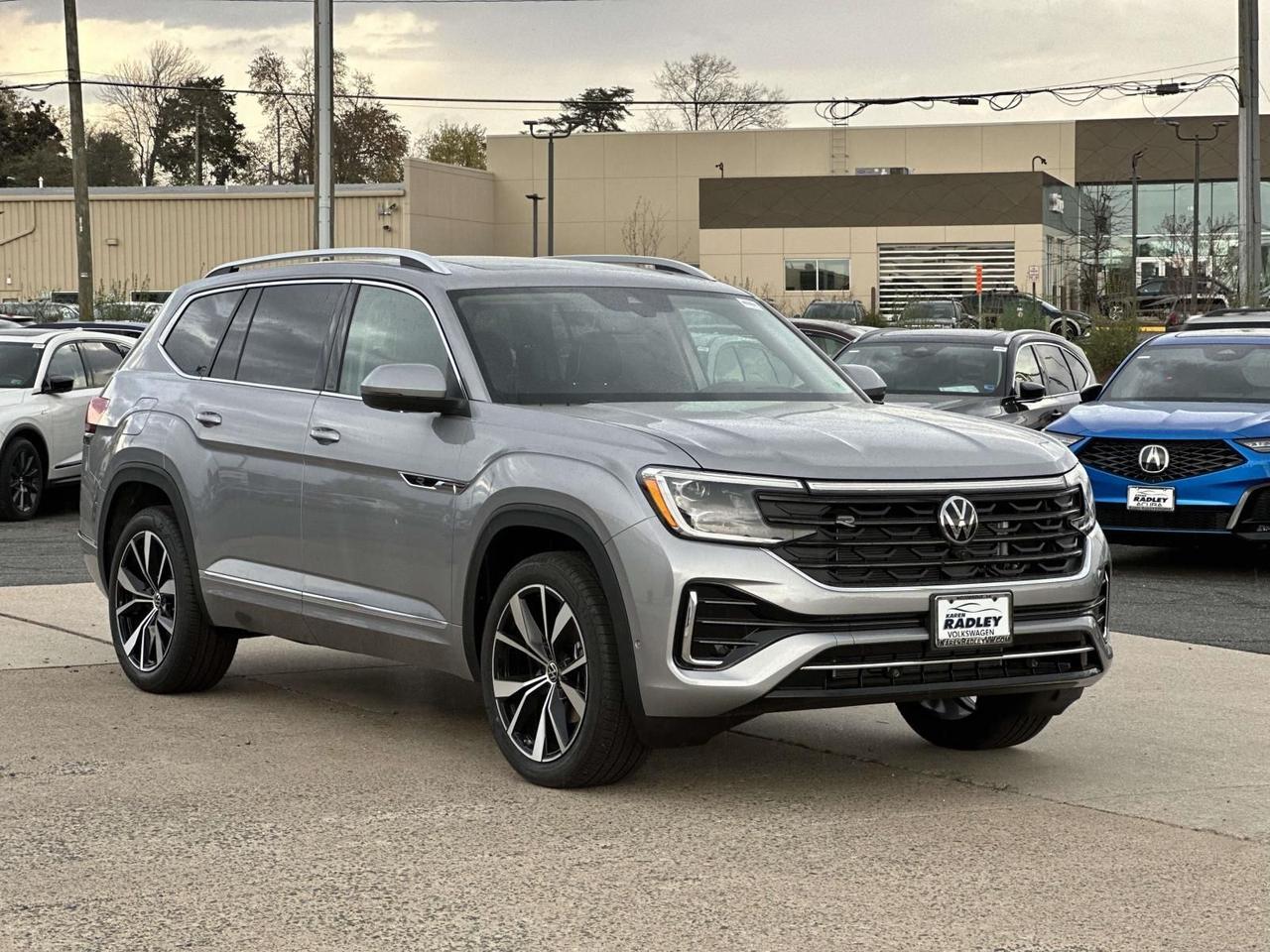 2026 Volkswagen Atlas 2.0T SEL Premium R-Line