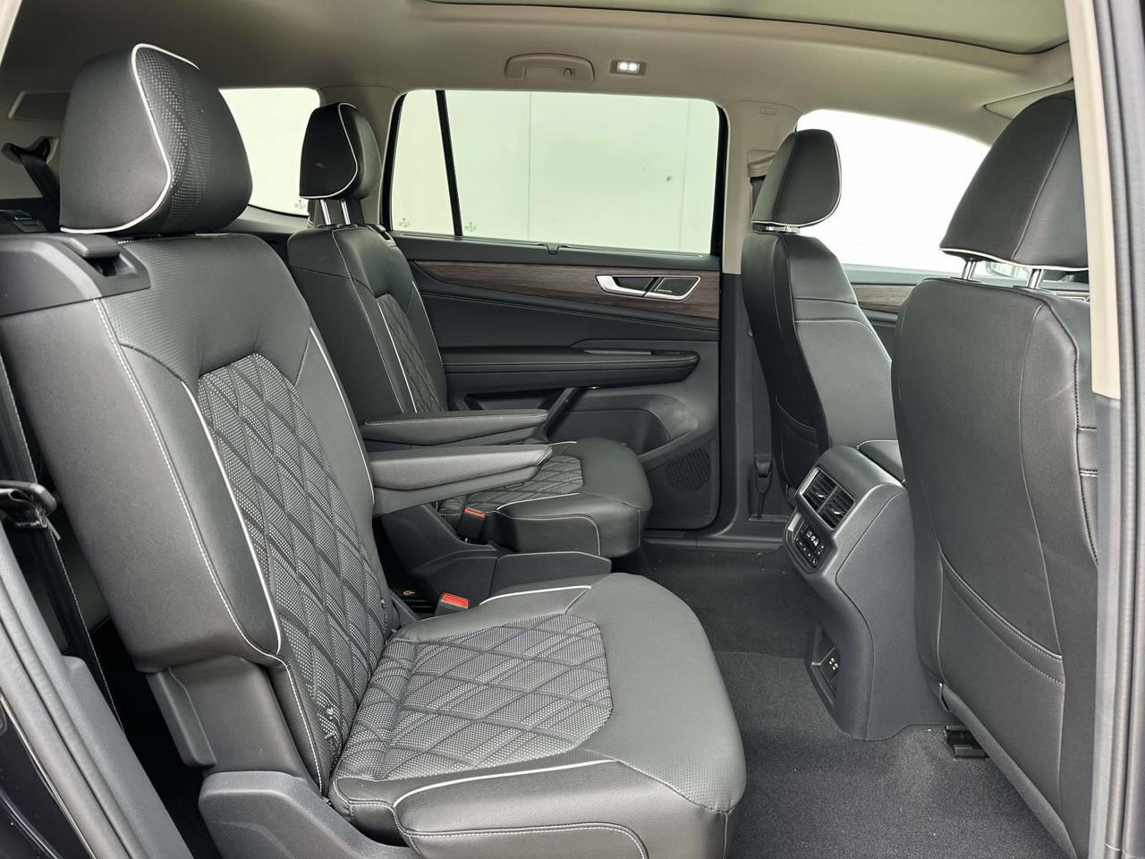 2026 Volkswagen Atlas 2.0T SEL Premium R-Line Woodbridge VA