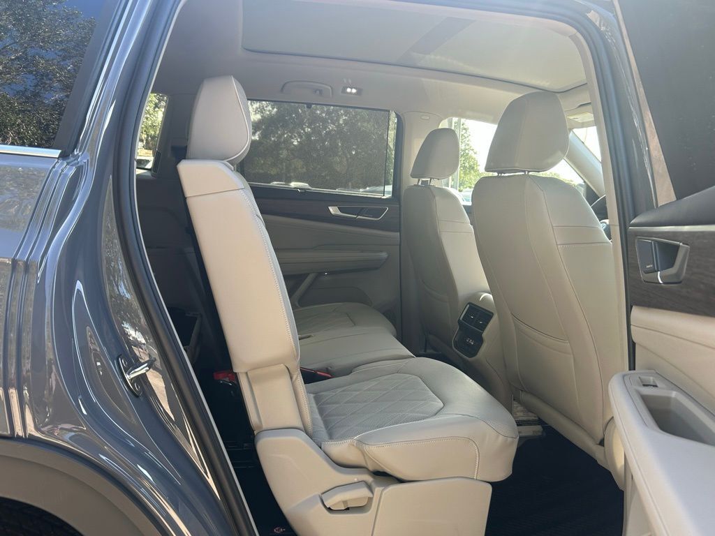 2026 Volkswagen Atlas 2.0T SEL Premium R-Line Tampa FL