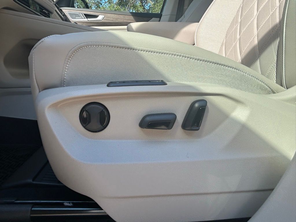 2026 Volkswagen Atlas 2.0T SEL Premium R-Line Tampa FL