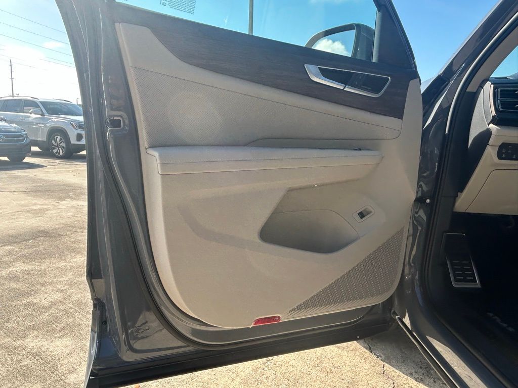 2026 Volkswagen Atlas 2.0T SEL Premium R-Line Tampa FL