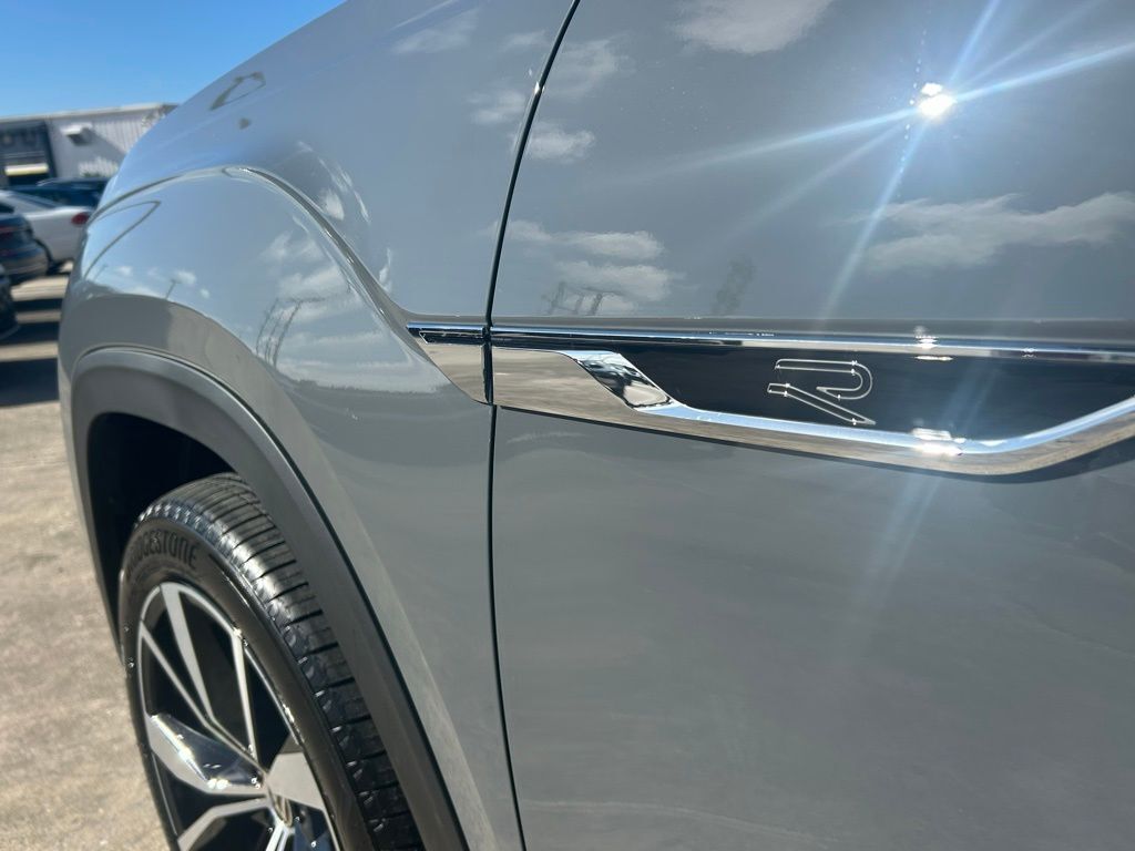 2026 Volkswagen Atlas 2.0T SEL Premium R-Line Tampa FL