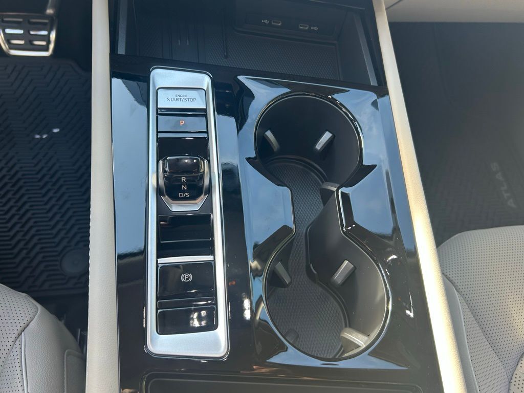 2026 Volkswagen Atlas 2.0T SEL Premium R-Line Tampa FL