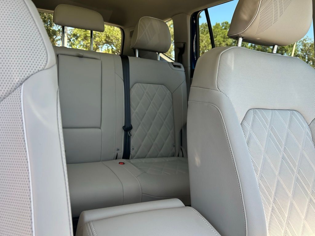 2026 Volkswagen Atlas 2.0T SEL Premium R-Line Tampa FL