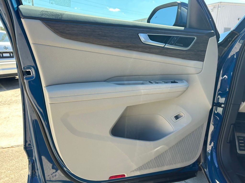 2026 Volkswagen Atlas 2.0T SEL Premium R-Line Tampa FL