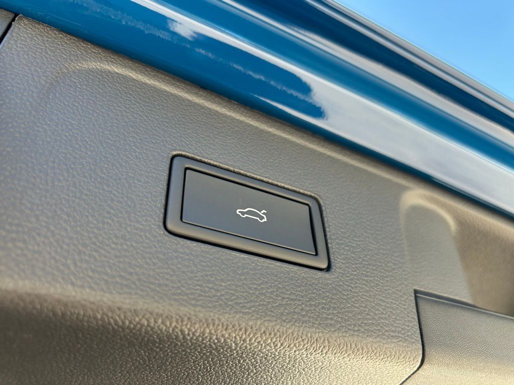 2026 Volkswagen Atlas 2.0T SEL Premium R-Line Tampa FL