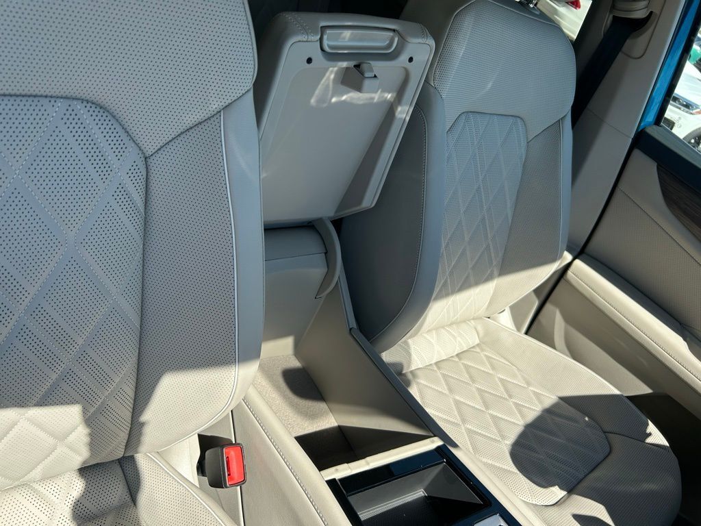 2026 Volkswagen Atlas 2.0T SEL Premium R-Line Tampa FL