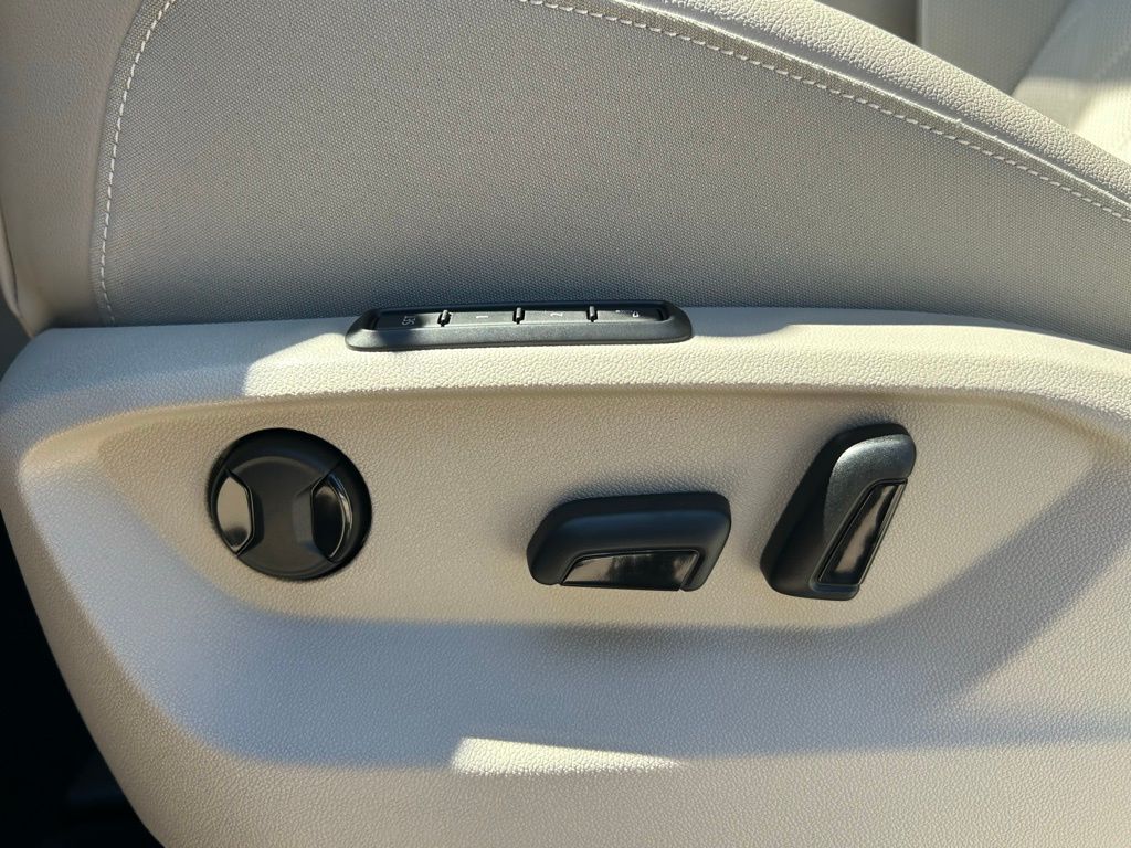 2026 Volkswagen Atlas 2.0T SEL Premium R-Line Tampa FL