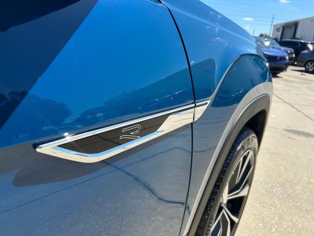 2026 Volkswagen Atlas 2.0T SEL Premium R-Line Tampa FL