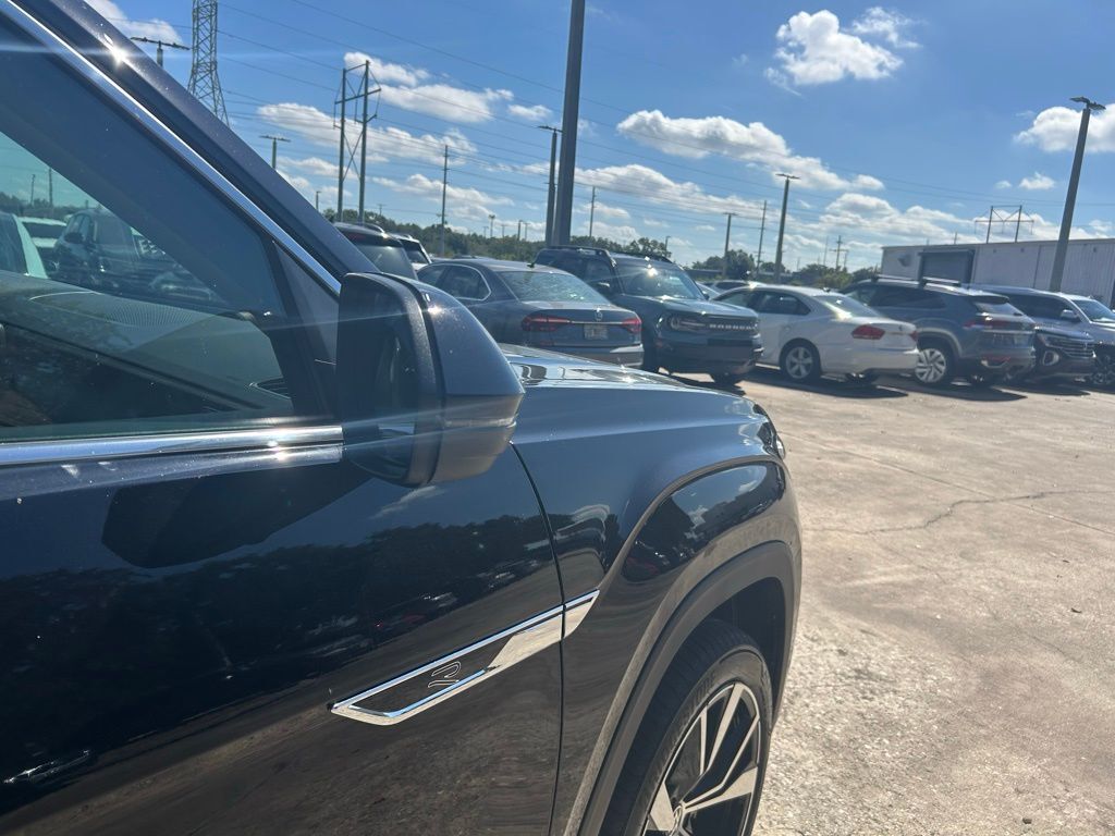 2026 Volkswagen Atlas 2.0T SEL Premium R-Line Tampa FL