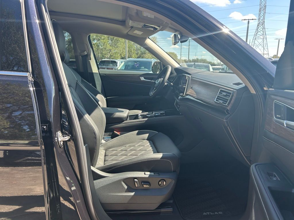 2026 Volkswagen Atlas 2.0T SEL Premium R-Line Tampa FL