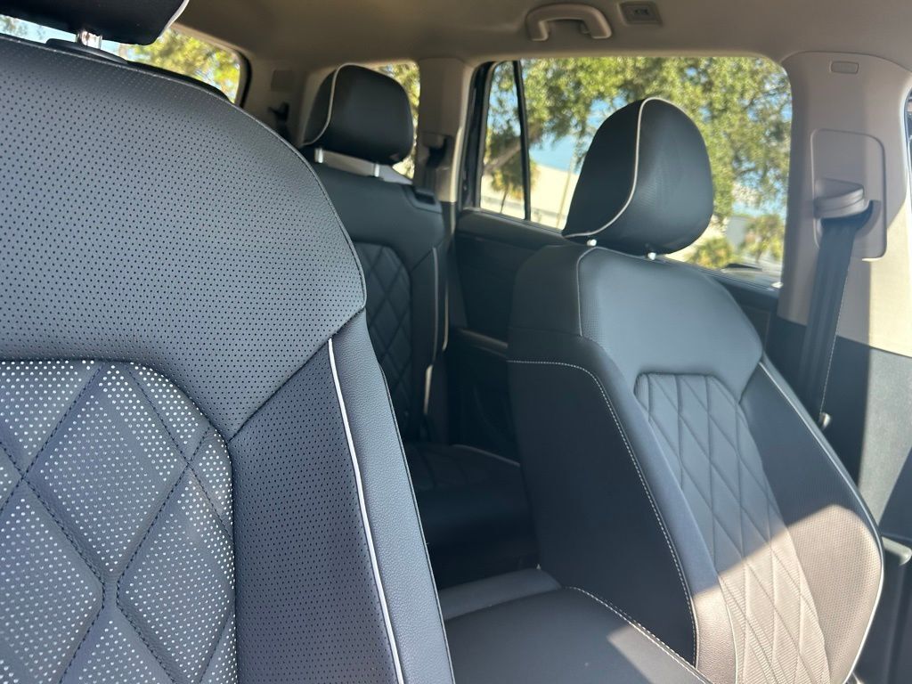 2026 Volkswagen Atlas 2.0T SEL Premium R-Line Tampa FL