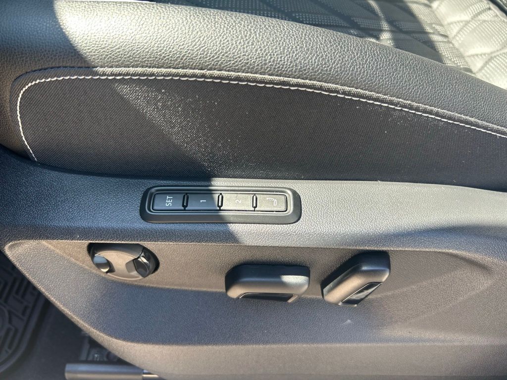 2026 Volkswagen Atlas 2.0T SEL Premium R-Line Tampa FL