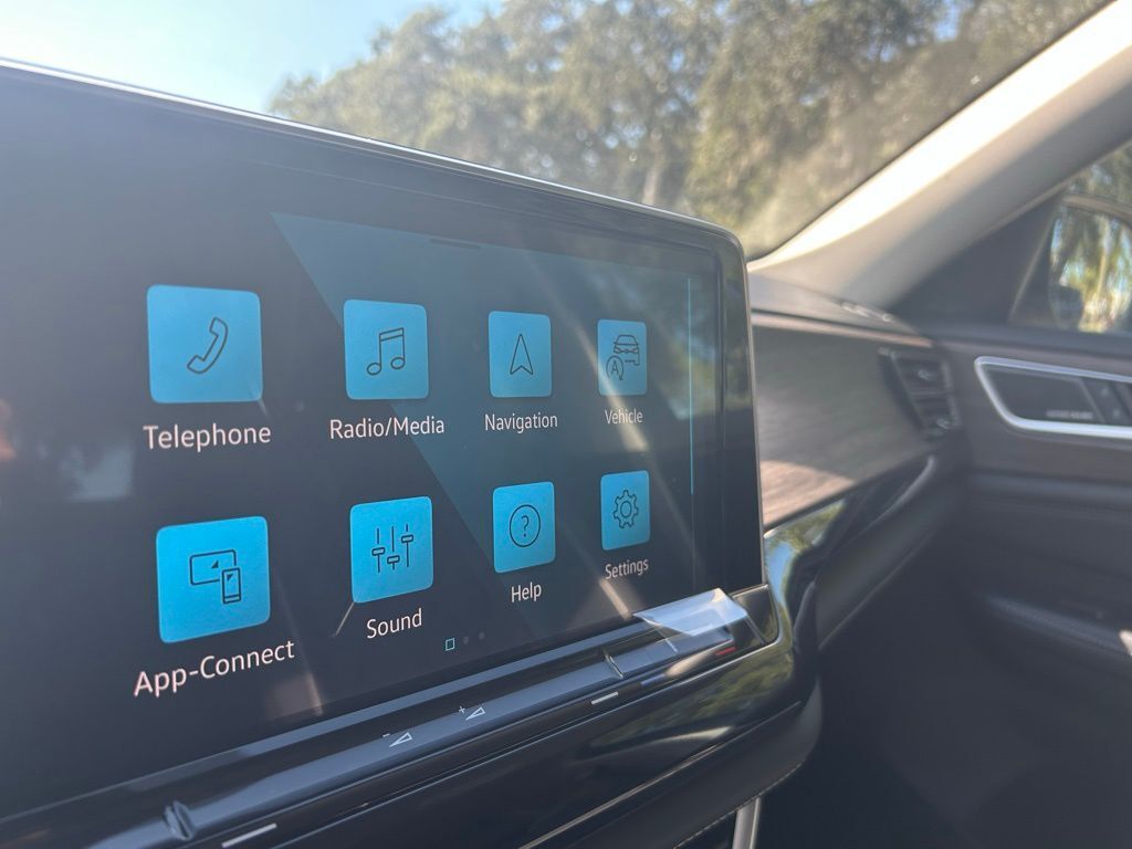 2026 Volkswagen Atlas 2.0T SEL Premium R-Line Tampa FL