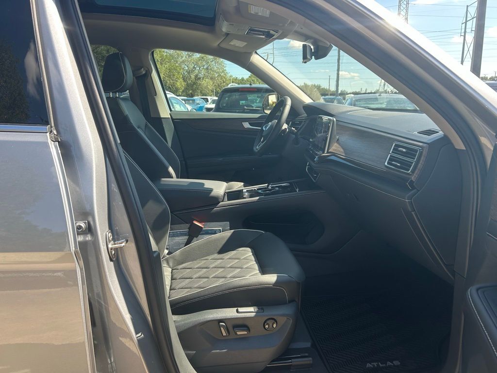 2026 Volkswagen Atlas 2.0T SEL Premium R-Line Tampa FL