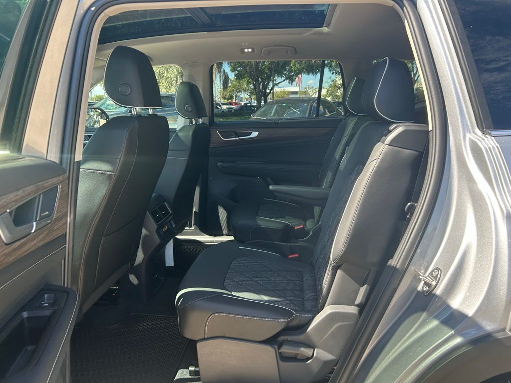 2026 Volkswagen Atlas 2.0T SEL Premium R-Line Tampa FL