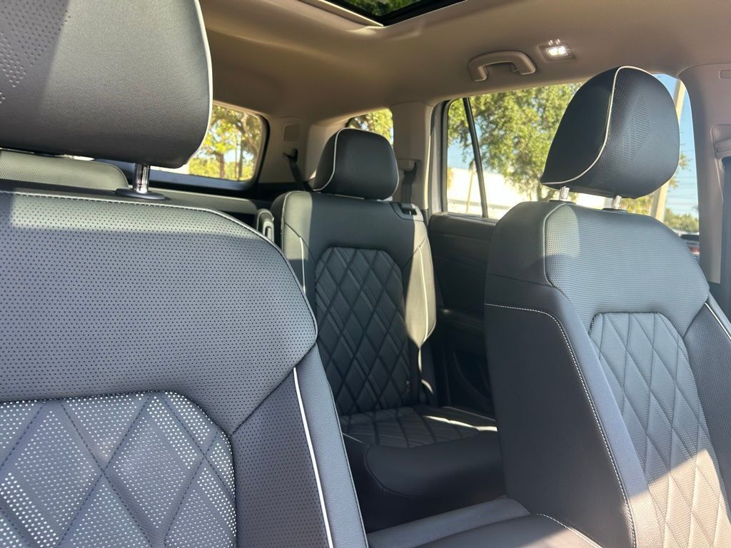 2026 Volkswagen Atlas 2.0T SEL Premium R-Line Tampa FL