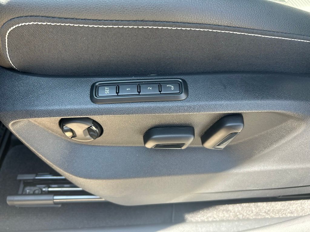 2026 Volkswagen Atlas 2.0T SEL Premium R-Line Tampa FL