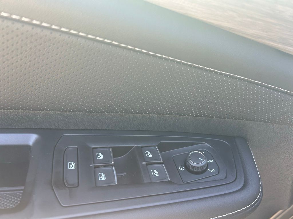 2026 Volkswagen Atlas 2.0T SEL Premium R-Line Tampa FL