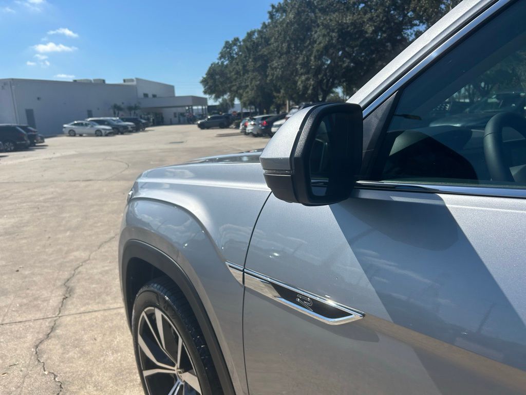 2026 Volkswagen Atlas 2.0T SEL Premium R-Line Tampa FL