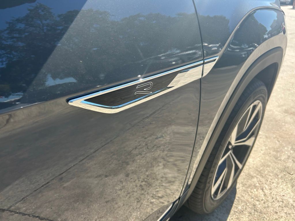 2026 Volkswagen Atlas 2.0T SEL Premium R-Line Tampa FL