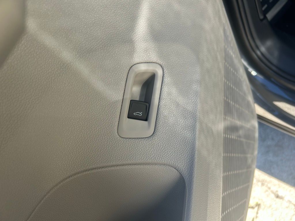 2026 Volkswagen Atlas 2.0T SEL Premium R-Line Tampa FL