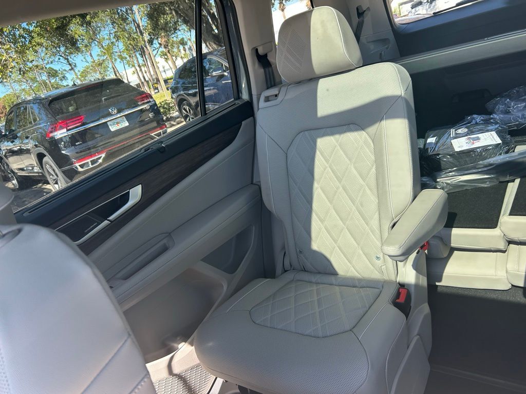 2026 Volkswagen Atlas 2.0T SEL Premium R-Line Tampa FL