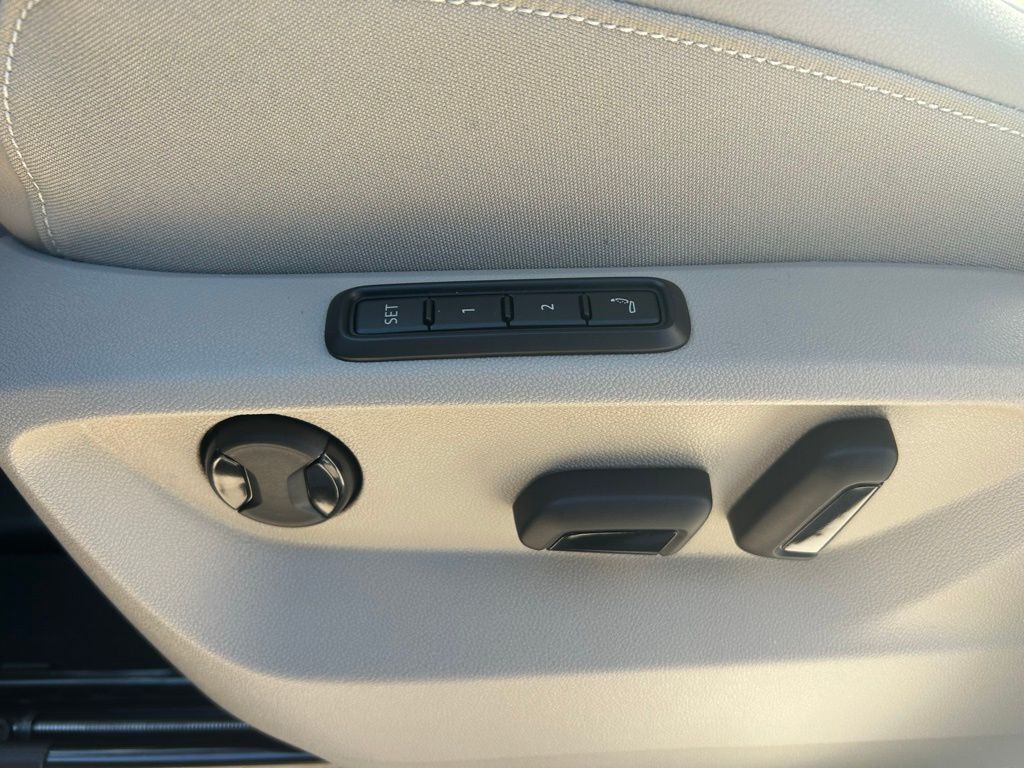 2026 Volkswagen Atlas 2.0T SEL Premium R-Line Tampa FL