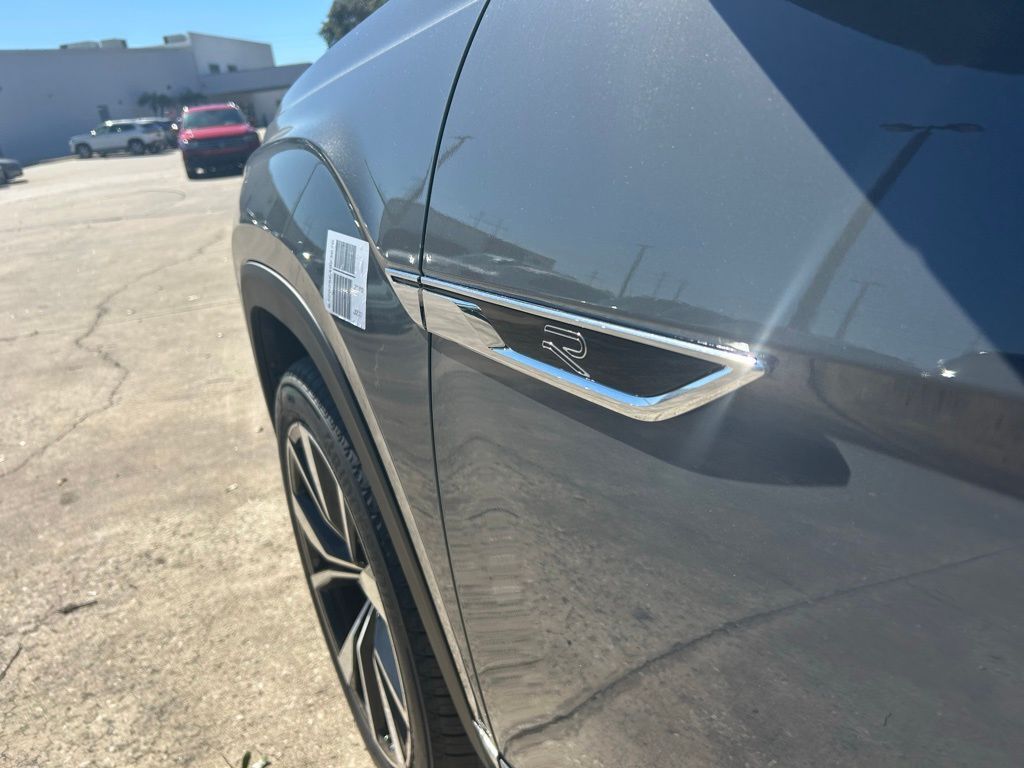 2026 Volkswagen Atlas 2.0T SEL Premium R-Line Tampa FL