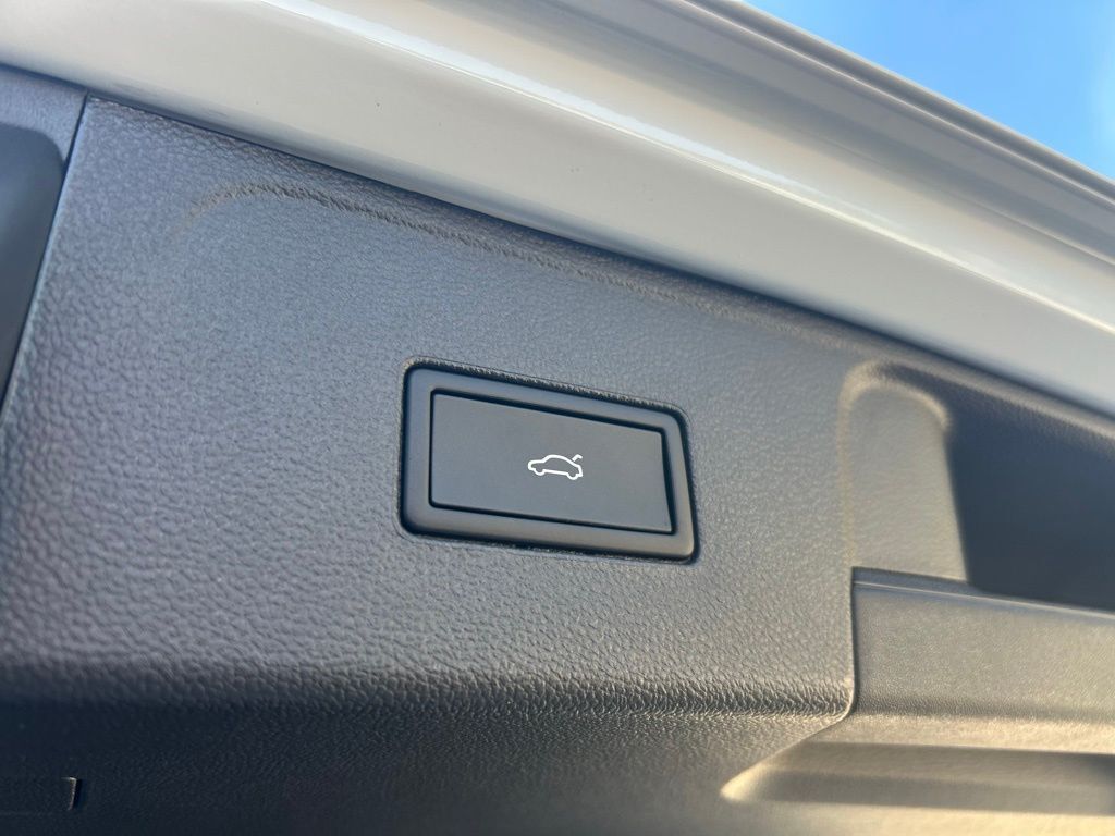 2026 Volkswagen Atlas 2.0T SEL Premium R-Line Tampa FL