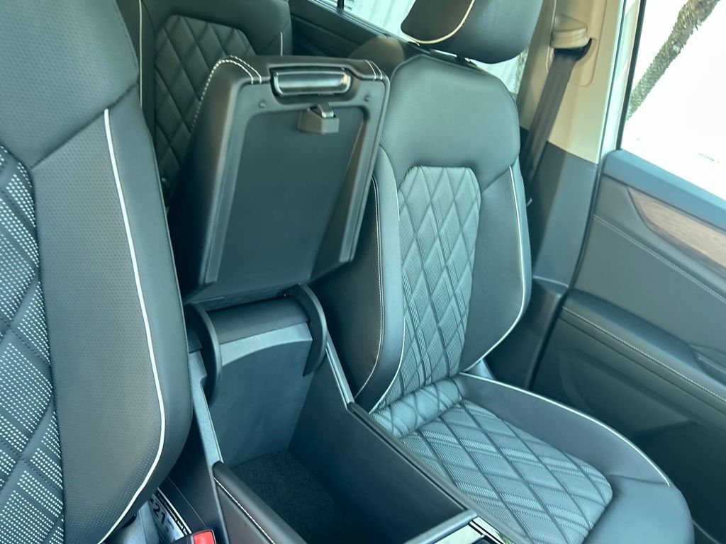 2026 Volkswagen Atlas 2.0T SEL Premium R-Line Tampa FL