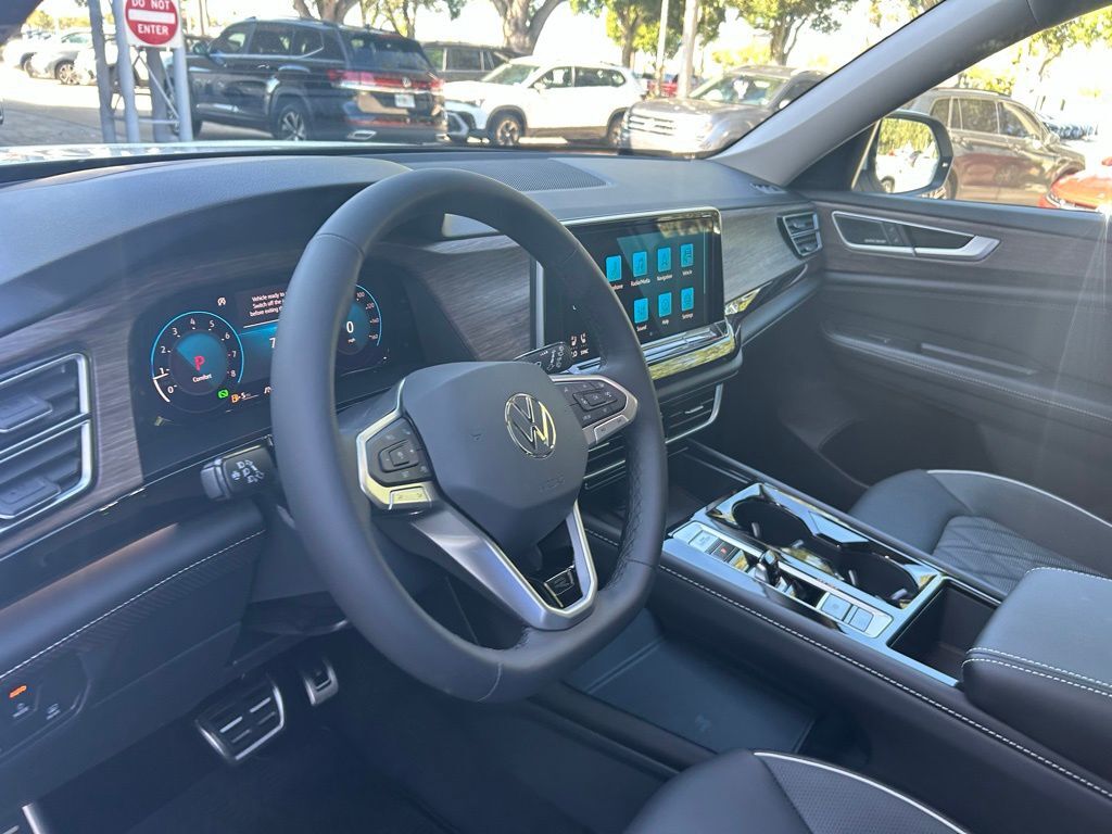 2026 Volkswagen Atlas 2.0T SEL Premium R-Line Tampa FL