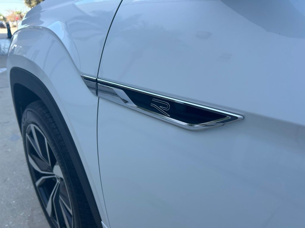 2026 Volkswagen Atlas 2.0T SEL Premium R-Line Tampa FL