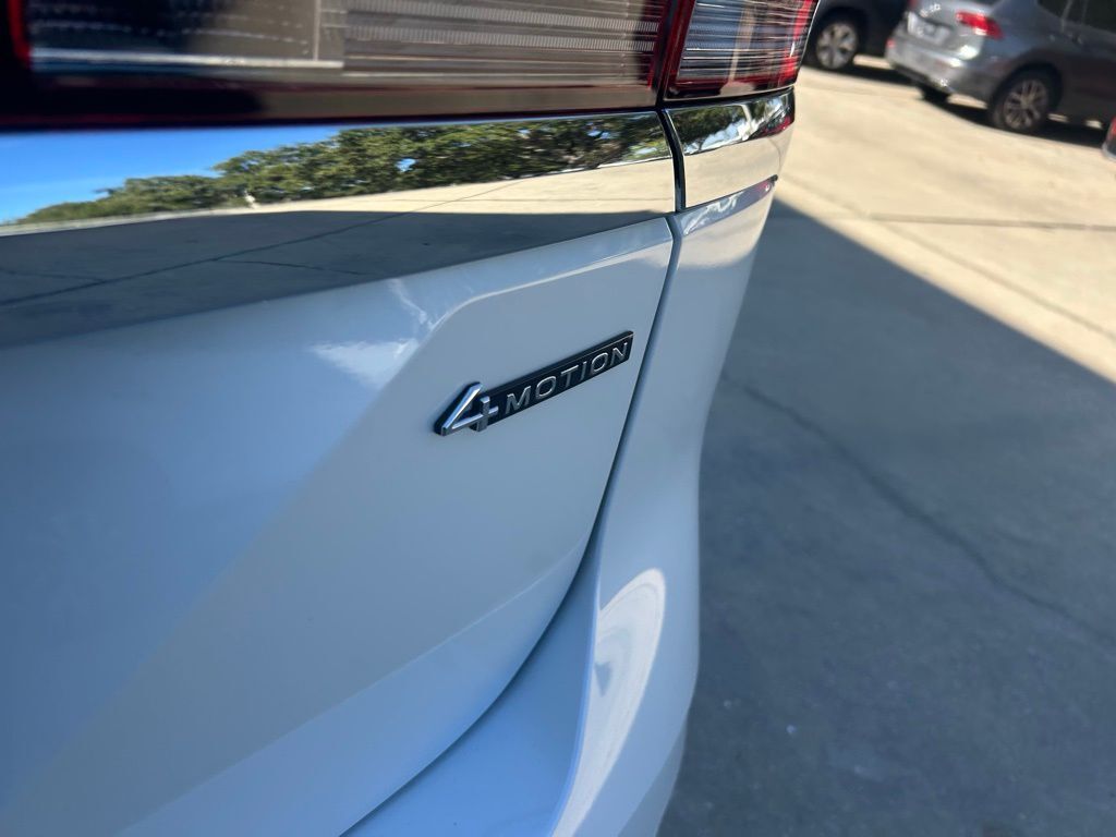 2026 Volkswagen Atlas 2.0T SEL Premium R-Line Tampa FL