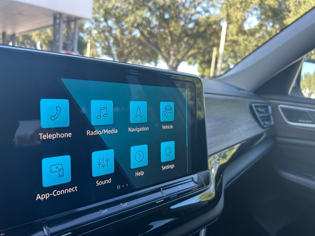 2026 Volkswagen Atlas 2.0T SEL Premium R-Line Tampa FL